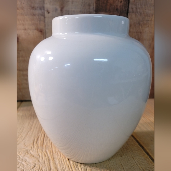 7-3/4 Tall Vase With Blue Jay Pair sitting on a branch. - Picture 3 of 7